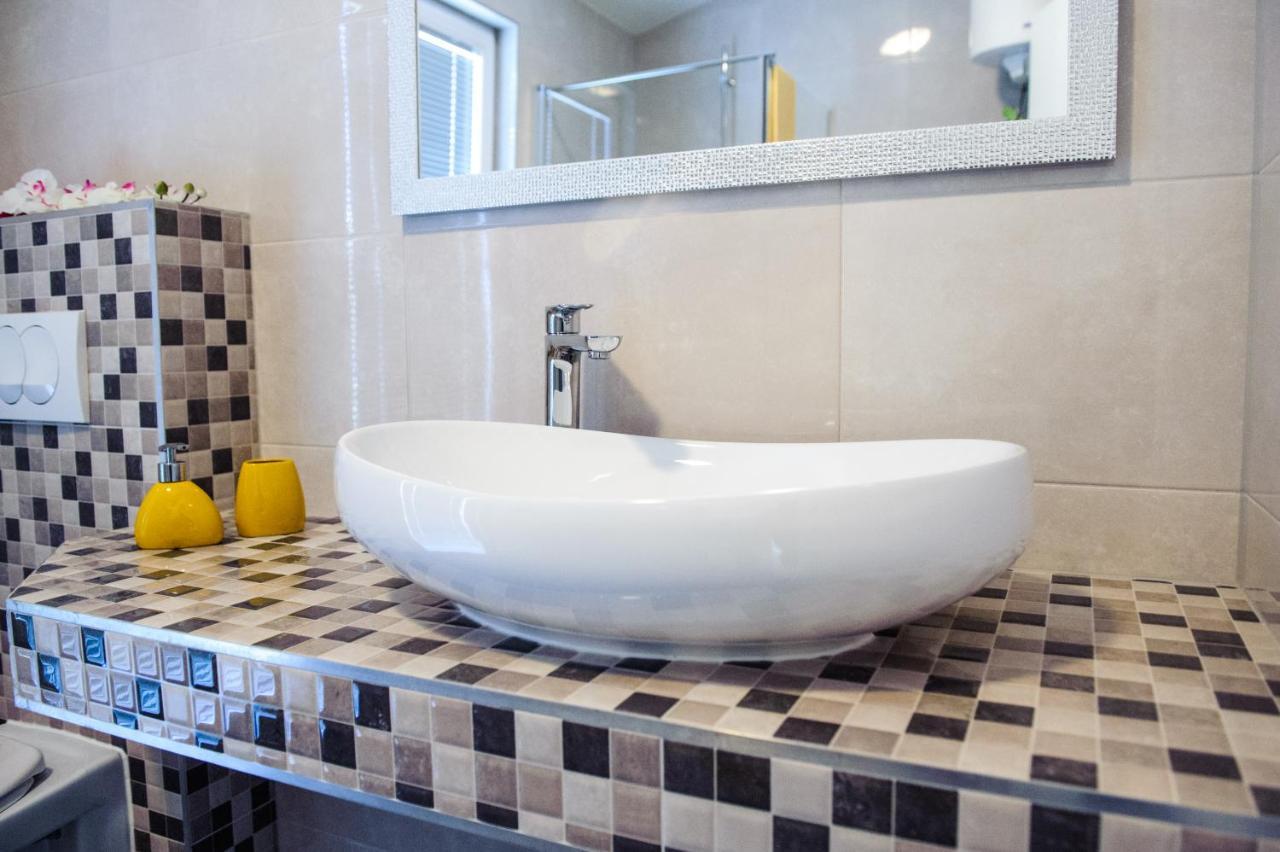 Apartman Sunny Vacay Kastela Bagian luar foto