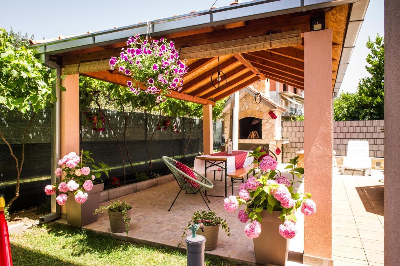 Apartman Sunny Vacay Kastela Bagian luar foto