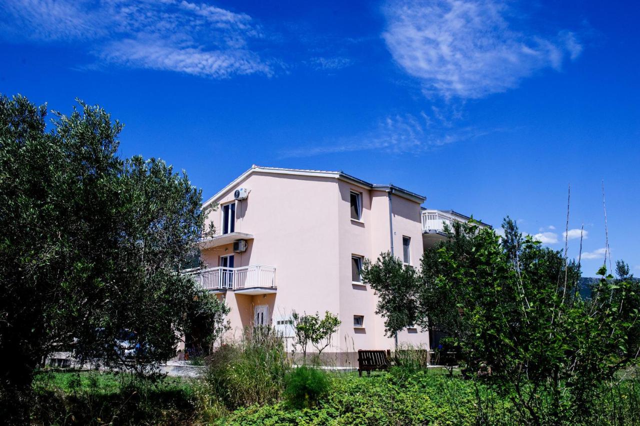 Apartman Sunny Vacay Kastela Bagian luar foto