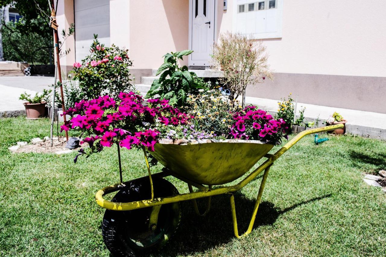Apartman Sunny Vacay Kastela Bagian luar foto