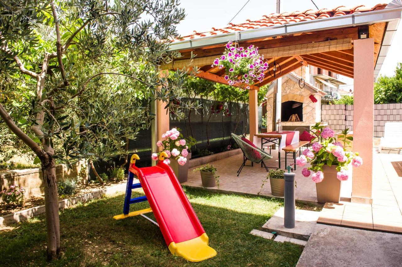 Apartman Sunny Vacay Kastela Bagian luar foto