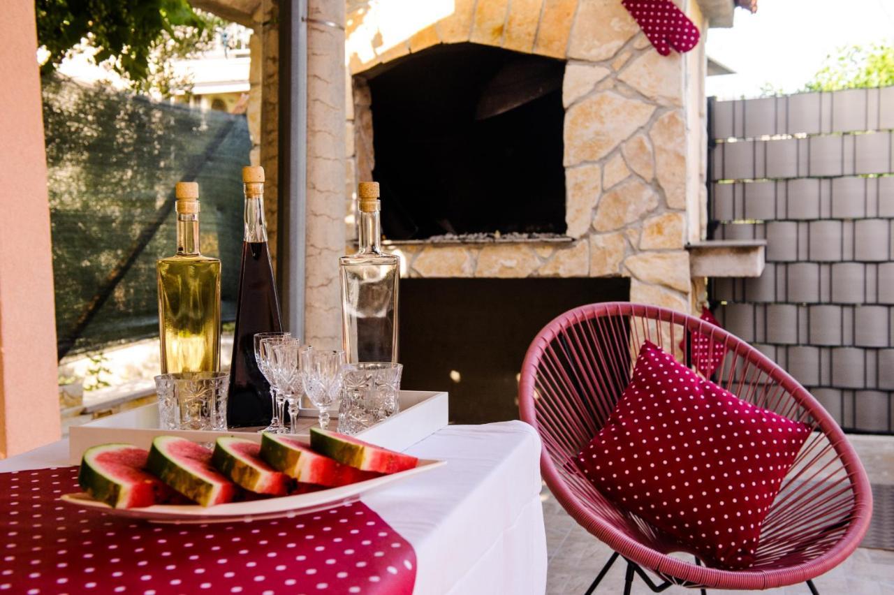 Apartman Sunny Vacay Kastela Bagian luar foto