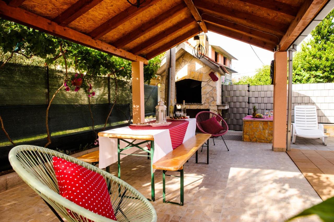 Apartman Sunny Vacay Kastela Bagian luar foto