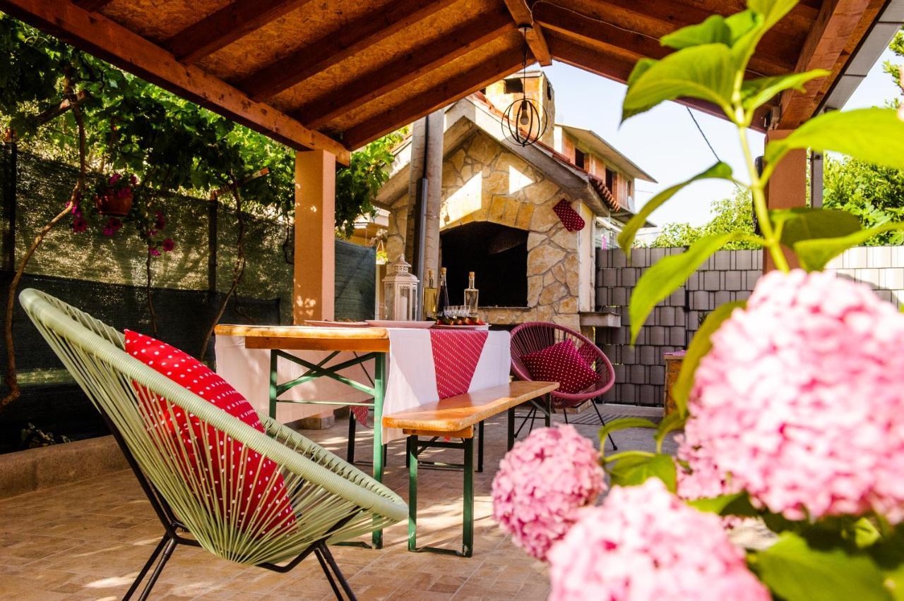 Apartman Sunny Vacay Kastela Bagian luar foto