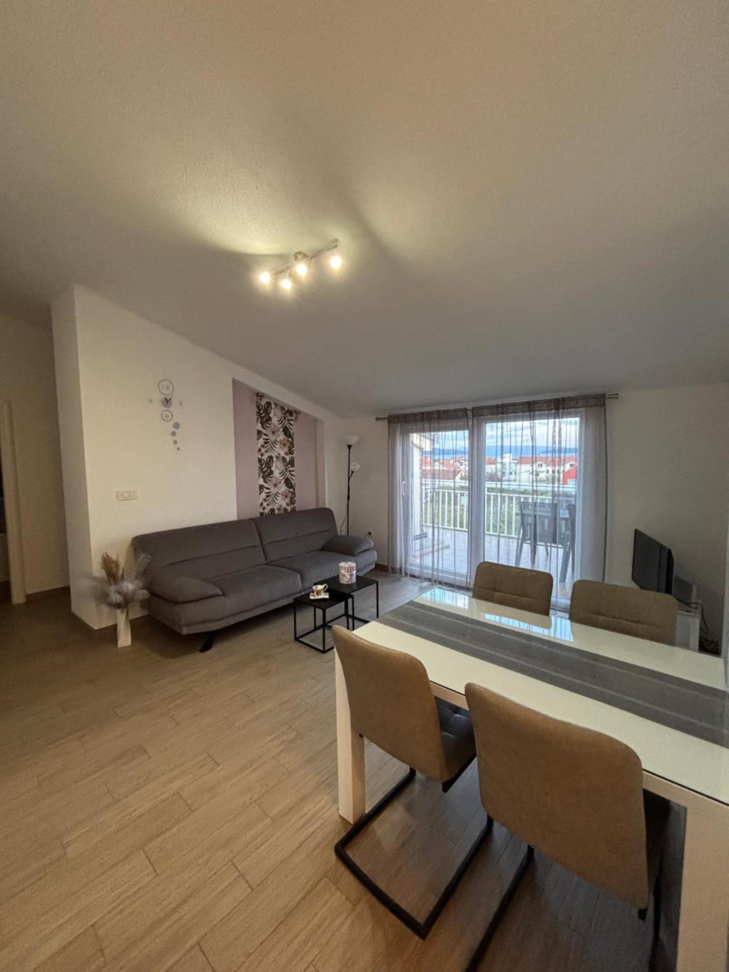 Apartman Sunny Vacay Kastela Bagian luar foto