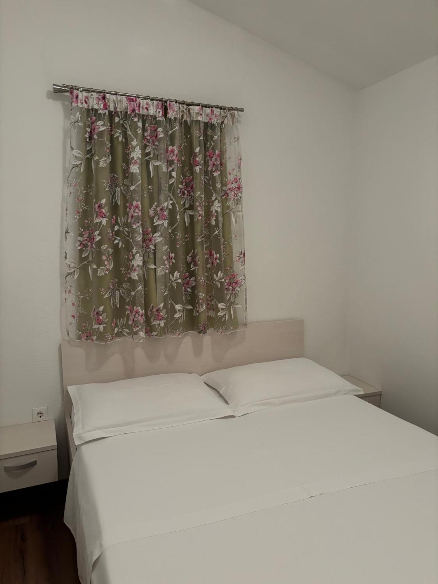 Apartman Sunny Vacay Kastela Bagian luar foto