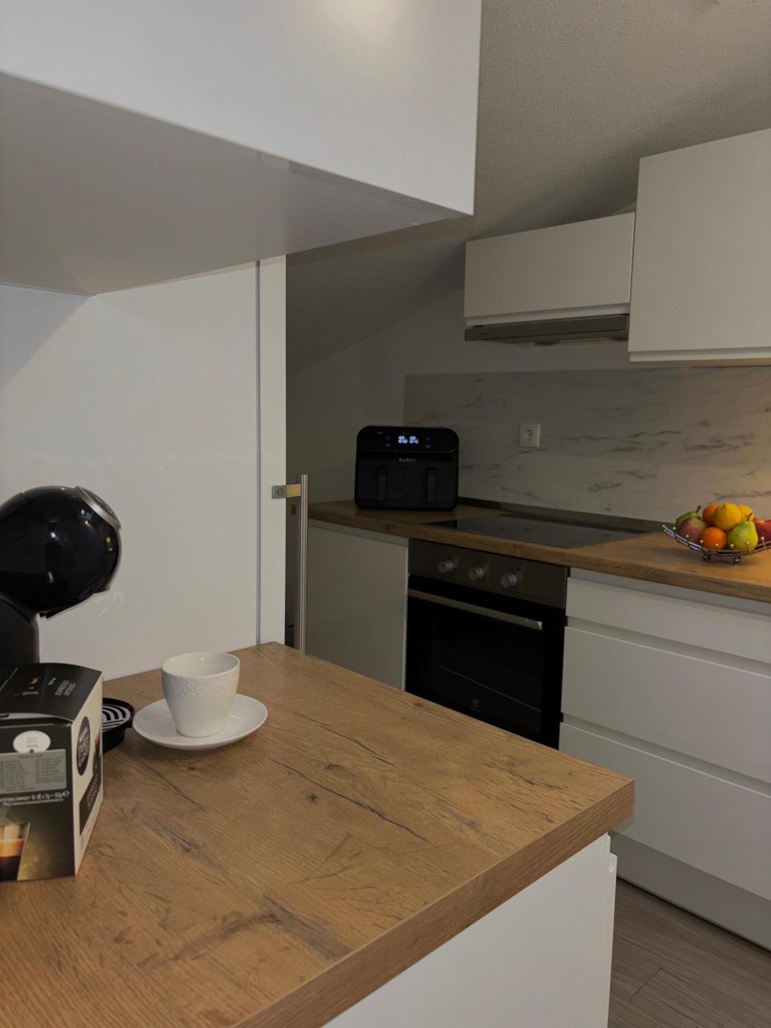 Apartman Sunny Vacay Kastela Bagian luar foto