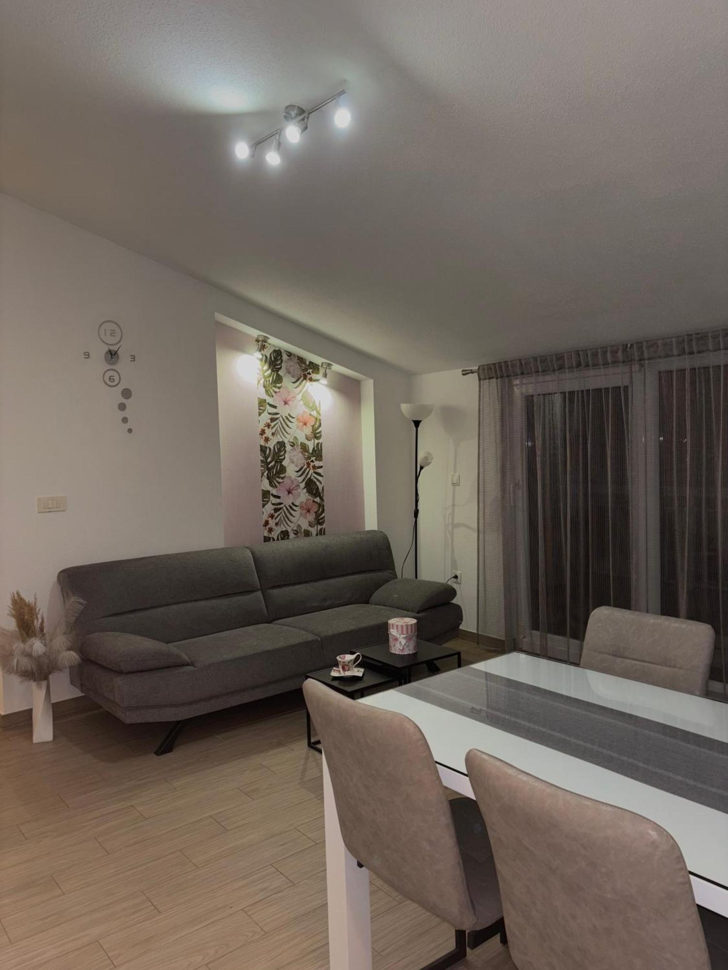 Apartman Sunny Vacay Kastela Bagian luar foto